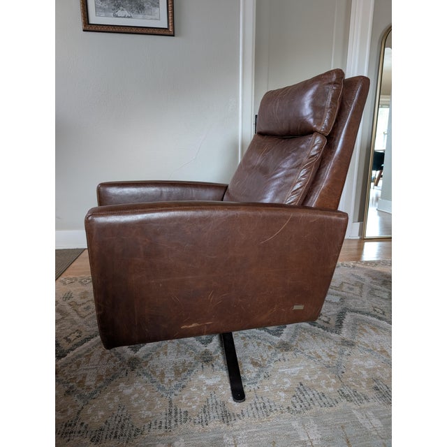 Set of 2 American Leather Recliners For Sale - Image 12 of 13
