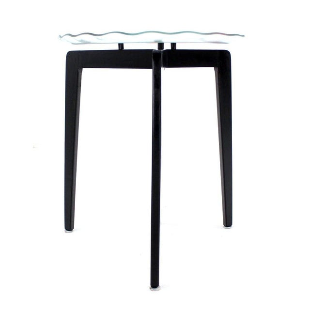 Art Glass Scallop Edge Bowl Tray Top Tapered Leg Stackable Nesting Side Table For Sale - Image 9 of 10