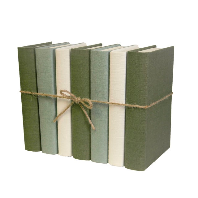 Transform your space with our Ivy Cream Linen Wrapped Color By The Foot from Booth and Williams. One linear foot of...