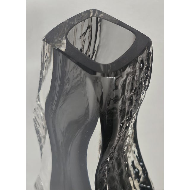 Black 1970s Mandruzzato Murano Sculptural Sommerso Glass Vase — Heavy, Hand‑Cut Italian Art Glass For Sale - Image 8 of 13