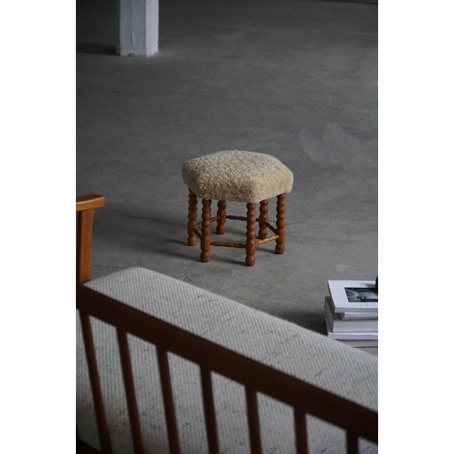 Mid-Century Danish Oak Stools with Hexagonal Seats and Bobbin Legs, 1950s, Set of 2 For Sale - Image 4 of 15