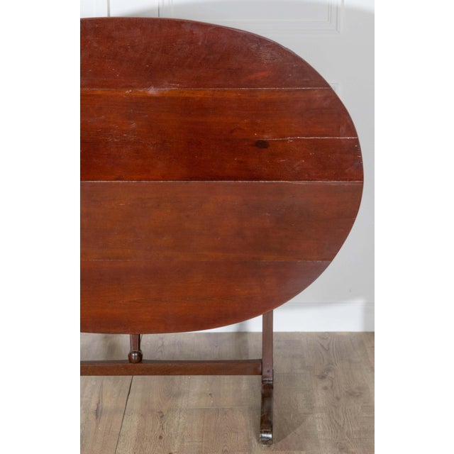 19th Century French Mahogany Winegrower’s Tilt-Top Table from Burgundy For Sale In Atlanta - Image 6 of 17