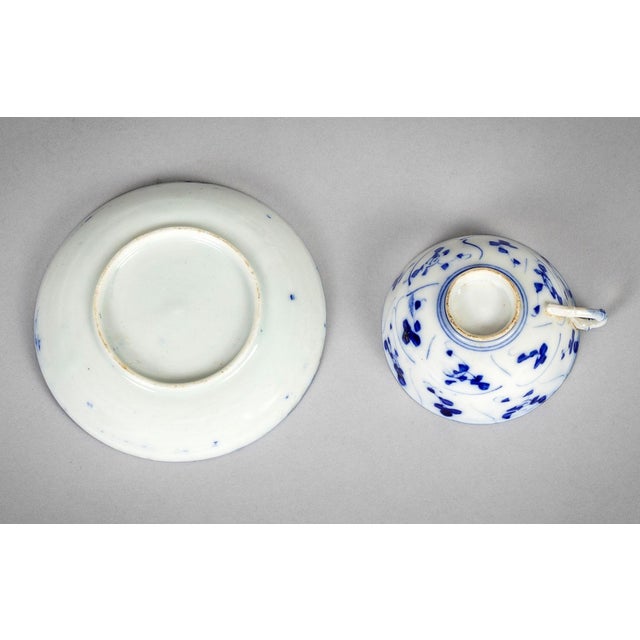 Late 20th Century Chinese Blue & White Porcelain Demitasse Cups and Saucers Set- 31 Pieces For Sale - Image 4 of 6