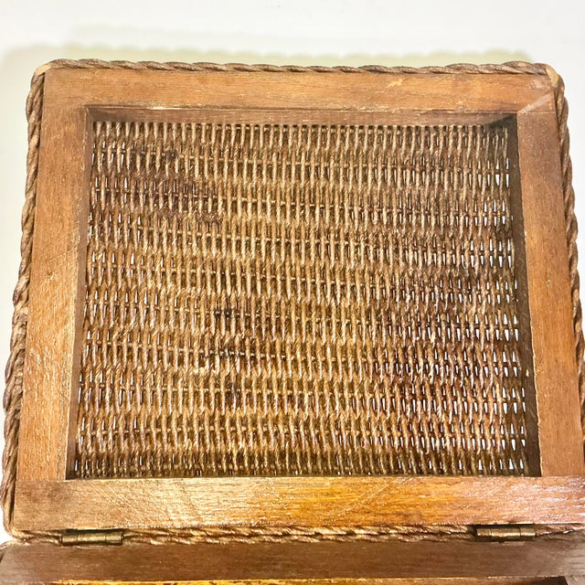 1920s Antique Boho Chic Americana Coastal Heywood-Wakefield Wicker Drinks Table. For Sale - Image 14 of 15