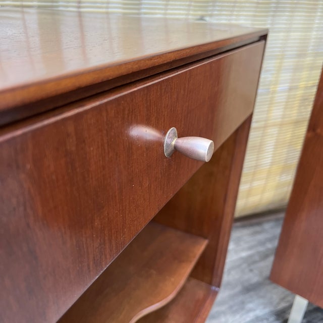 A Pair of Refinished Mid Century Modern Nightstands by John Stuart. Circa 1960s For Sale - Image 12 of 17