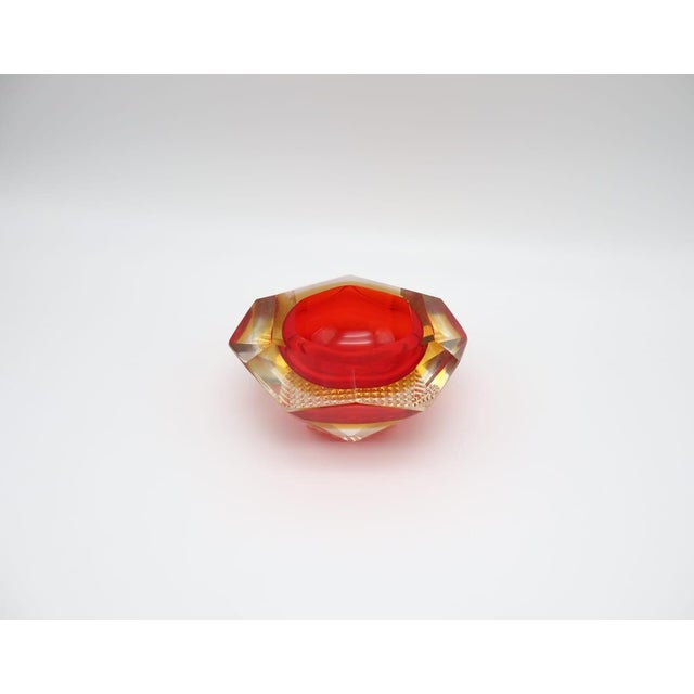 1960s Mid-Century Modern Murano Sommerso Glass Vide-Poche by Flavio Poli for Seguso, 1960s For Sale - Image 5 of 5