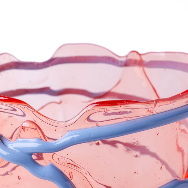 Pompitu II Vase in Clear Light Ruby by Gaetano Pesce for Fish Design For Sale - Image 6 of 8