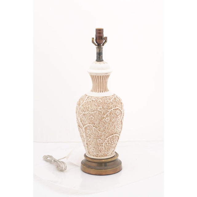 Pair of 1960s Italian Cream Bristolia Ceramic Relief Table Lamps For Sale - Image 4 of 11