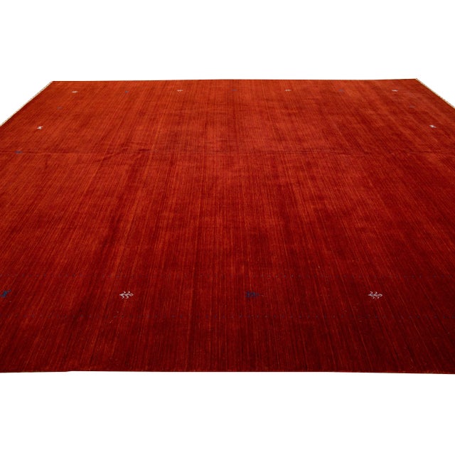 Modern Gabbeh Style Red Hand-Loom Minimalist Pattern Wool Rug For Sale In New York - Image 6 of 11