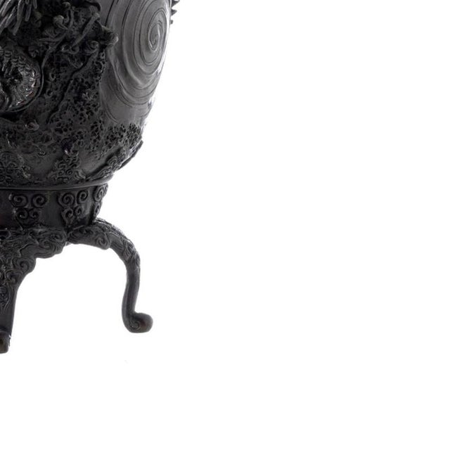 Japanese Pot in Bronze, 19th Century For Sale - Image 5 of 6