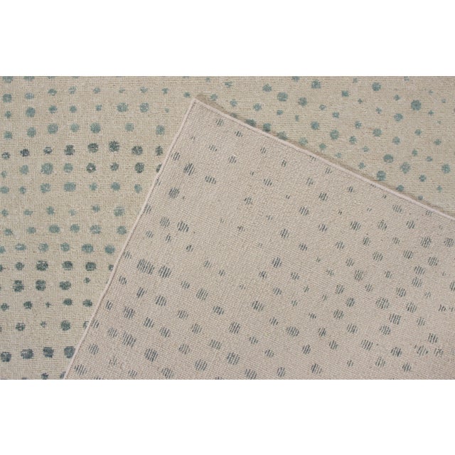 2010s Rug & Kilim’s Distressed Modern Rug in All Over Gray, Blue Abstract PatternRug & Kilim’s Distressed Modern Rug in All Over Gray, Blue Abstract Pattern For Sale - Image 5 of 5