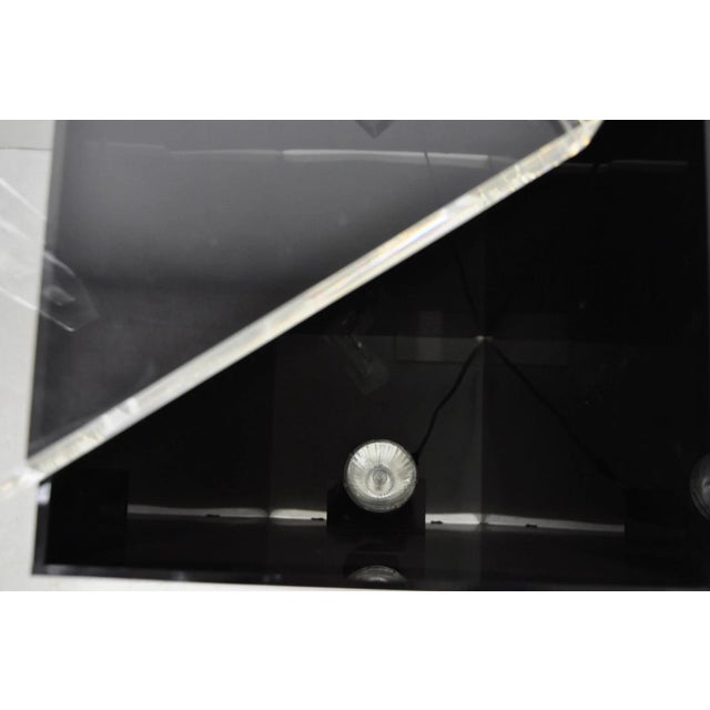Vintage Mid Century Modern Clear Lucite & Black Acrylic Lighted Pedestal Stand For Sale - Image 16 of 18