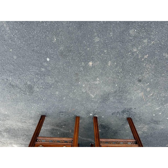 Late 20th Century Pair of Chippendale Style Altavista Virginia Inlaid Side End Tables by Lanes For Sale In Washington DC - Image 6 of 18