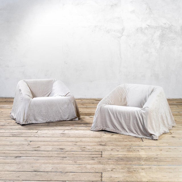 Mantilla Model Armchairs with Wooden and Polyurethane Structure & Velvet Coatingby by Kazuhide Takahama for Gavina, 1974, Set of 2 For Sale - Image 6 of 6