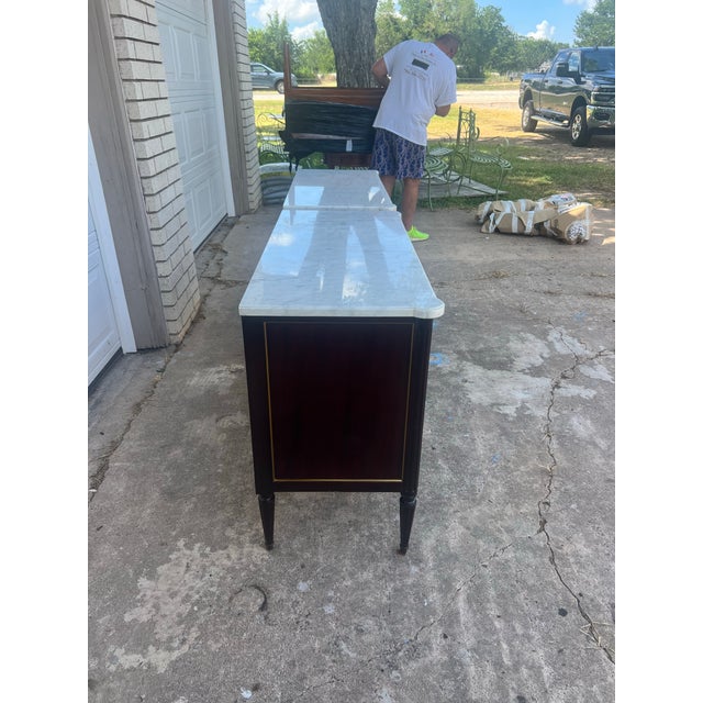 French 19th Century Louis XVI Pair of Mahogany Carrara Marble Top Commode For Sale - Image 9 of 12