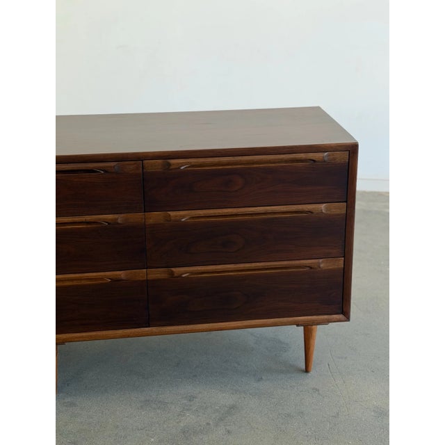 1960s Minimal Triple Dresser in Dark Walnut For Sale In Los Angeles - Image 6 of 13