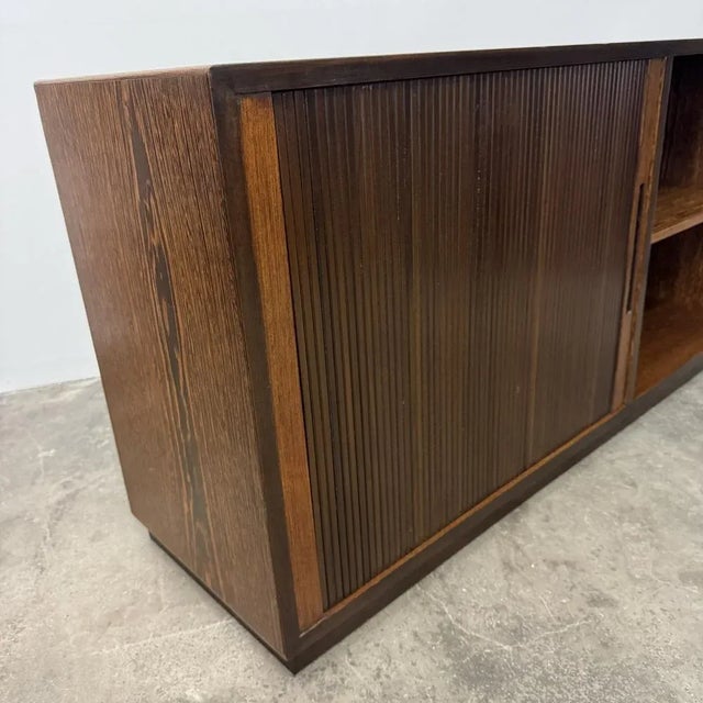 Small Sideboard attributed to Bernini For Sale - Image 6 of 9