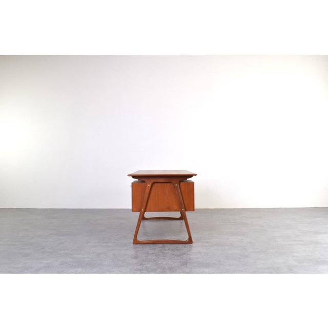 Brown Mid-Century Danish Teak Executive Desk by Svend Åge Madsen for H.P. Hansen, 1960s For Sale - Image 8 of 18