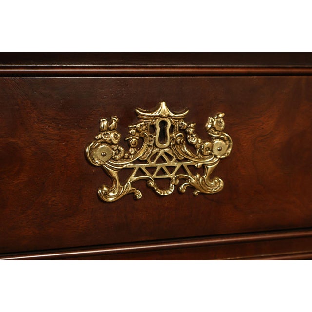 Brown Henredon Chinese Chippendale Style Pair of Mahogany Bombe Chests For Sale - Image 8 of 18