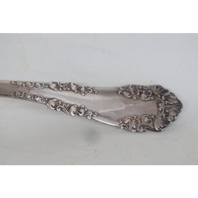 Early 20th Century 1847 Rogers Bros Large Punch Soup Ladle 1904 Xs Triple Silverplate Utensil 5004b For Sale - Image 5 of 12