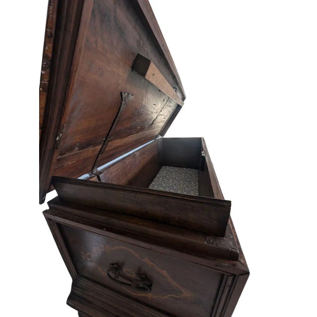 Walnut Chest, 17th Century For Sale - Image 13 of 15