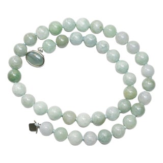 Vintage Burmese Jadeite Jade Knotted Beaded Necklace 24", Circa 1980s For Sale