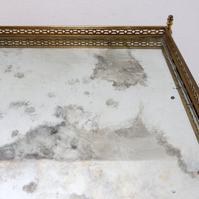 Hollywood Regency - Classic French design Measures : 57x31cm H:52,5cm Materials : Brass - Glass Mirror Hollywood Regency...