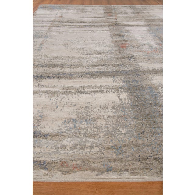 Abstract Exquisite Rugs Laureno Hand-Knotted Bamboo Silk & Cotton Gray/Multi Rug-8'X10' For Sale - Image 3 of 8