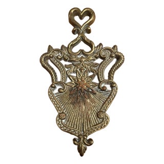Antique Brass Wall Trivet Hearth Trivet Heart Hanger Sunburst c.1900 9x5 For Sale