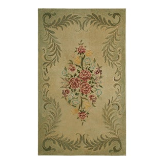 1930s Beige Floral Medallion Hank Knotted Pile Antique American Hooked Rug 3'0" X 5'1" Wool Carpet For Sale