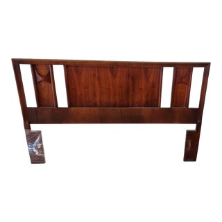 Bassett Attributed Mid-Century Modern "E-68" Collection Queen Size Headboard For Sale