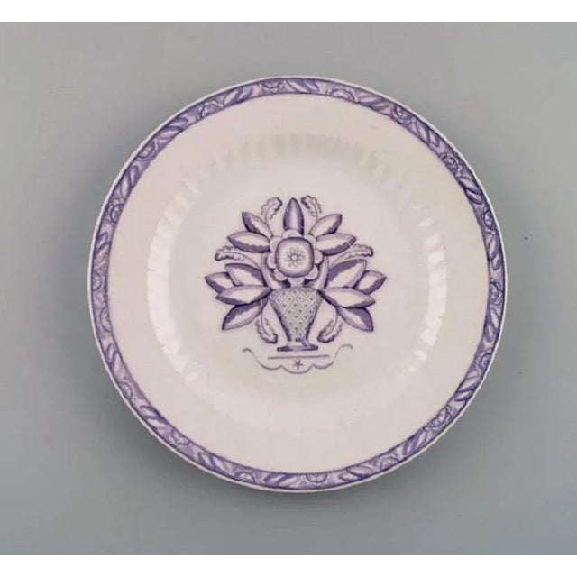 1920s Faience Vas Serving Dish and Fifteen Plates by Wilhelm Kåge for Gustavsberg, Set of 16 For Sale - Image 5 of 8