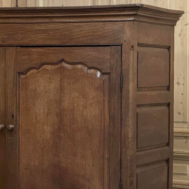 Burnt Umber 18th Century Georgian Period English Oak Linen Press For Sale - Image 8 of 18