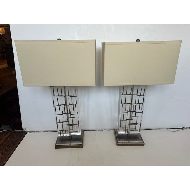 1980s Bruno Lucite and Metal Mid Century Modern Table Lamps - a Pair For Sale In Philadelphia - Image 6 of 10