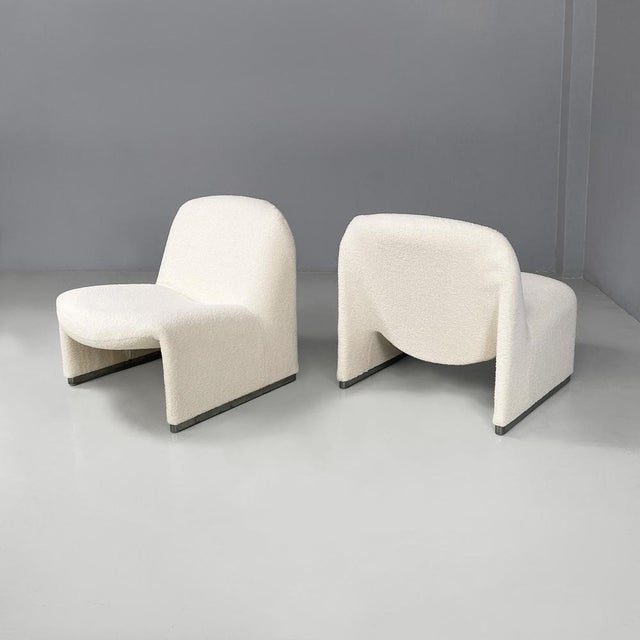 Italian Modern White Teddy Fabric Armchairs by Giancarlo Piretti for Anonima Castelli, 1970s, Set of 2 For Sale - Image 15 of 15