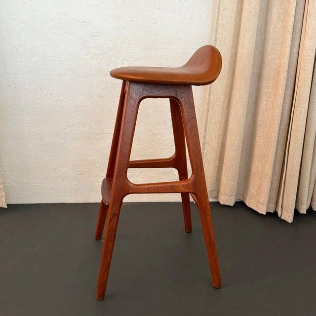 Mid-Century Modern 1960s Scandinavian Modern Teak Leather Model Od61 Bar Stool by Erik Buch For Sale - Image 3 of 9