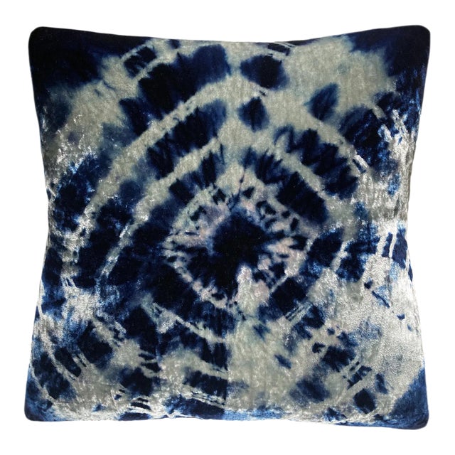 Rousseau Hand Dyed Silk Velvet Pillow, Silver Gray & Indigo Blue Halo Abstract Pattern For Sale