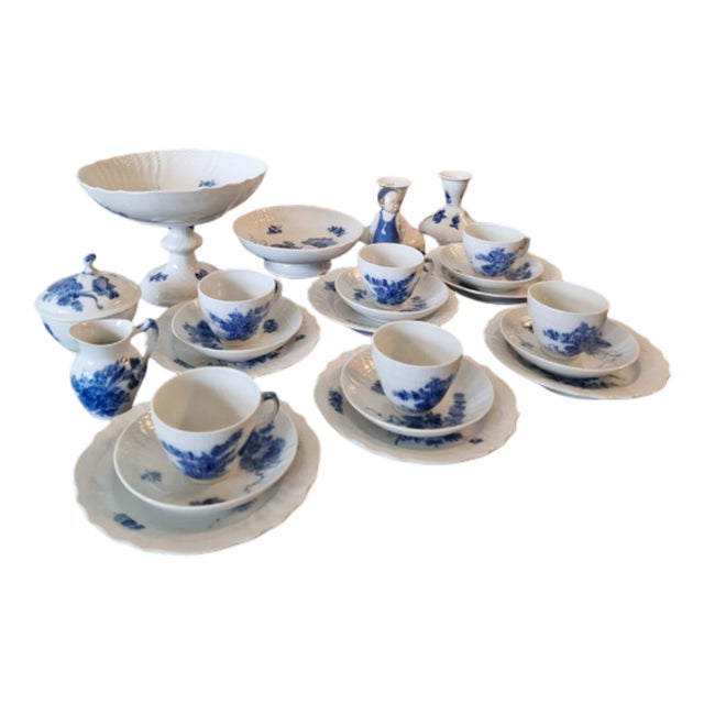 Tea Service from Royal Copenhagen, Set of 26 For Sale