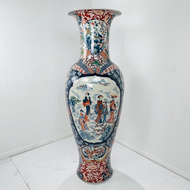 Late 19th Century Monumental 5' Japanese Floor Vase in the Style of Imari For Sale In Dallas - Image 6 of 12