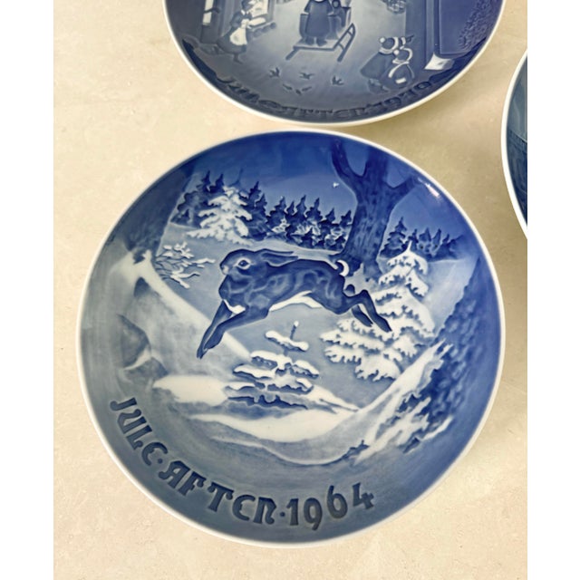 1960s Bing & Grondahl Christmas Collectible Wall Plates, Set of 5 For Sale - Image 6 of 8