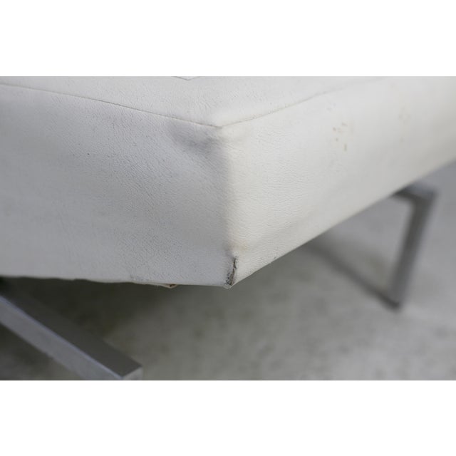 Paulin CM236 Pierre Paulin. Thonet. Circa 1960. Rare model. Vintage white imitation leather. 2 very discreet angle wear...