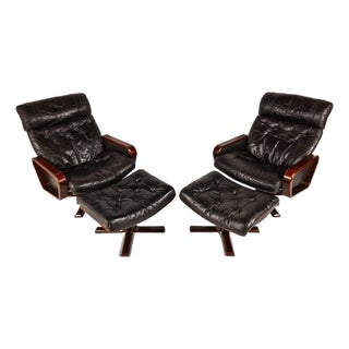 Set of Two (2) Scandinavian Modern Reclining Lounge Chairs & Ottomans by Soda Galvano for Vatne Mobler, Norway, C. 1970s For Sale