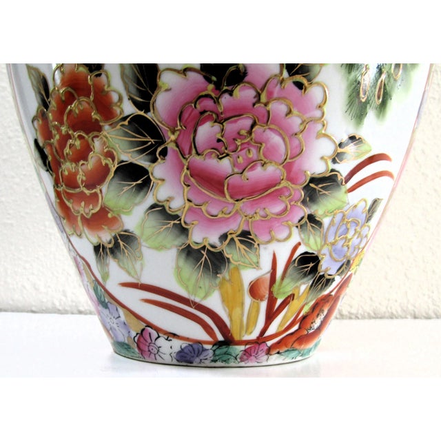 Vintage Chinoiserie Hand Painted Famille Rose Peacock Porcelain Vase For Sale In Miami - Image 6 of 12