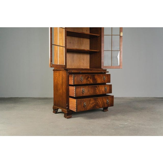 Late 20th Century English Bookcase from Reprodux For Sale - Image 11 of 18