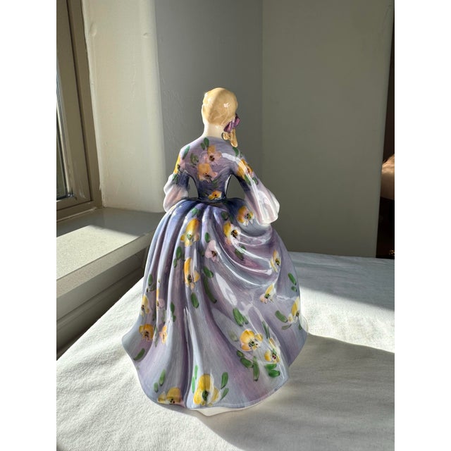 Royal Doulton 1967 Royal Doulton Figurine ~ “Nicola” ~ Hn 2839 For Sale - Image 4 of 10