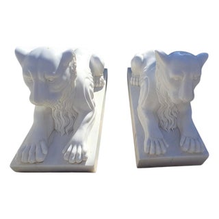 Italian Artist, Lion Sculptures, Late 20th Century, White Marble, Set of 2 For Sale