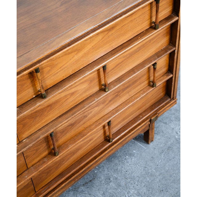 Mid Century Modern Credenza Dresser 8 Drawers Thomasville Walnut, Attributed For Sale - Image 11 of 11