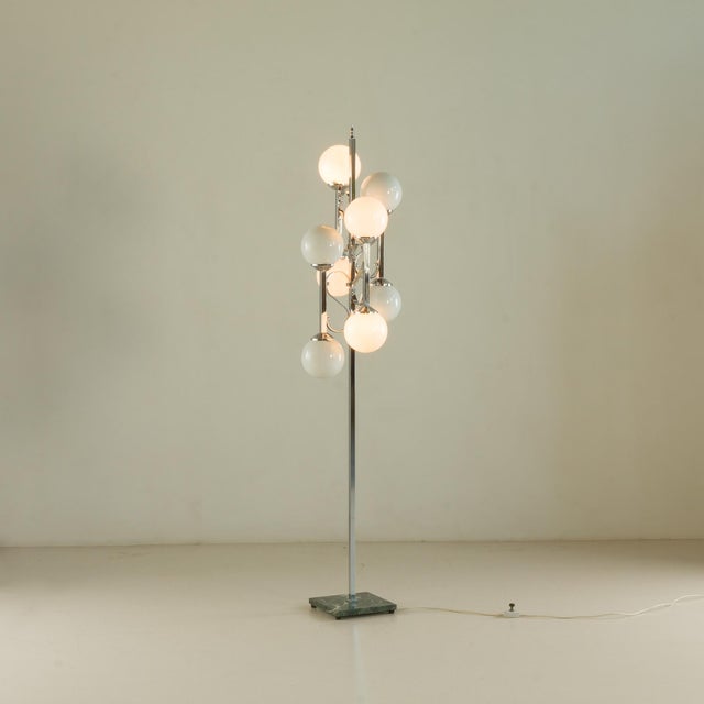 Mid-Century Modern Mid-Century Italian Floor Lamp, 1970s For Sale - Image 3 of 10