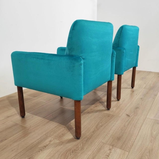 Model 896 Armchairs in Turquoise Velvet by Vico Magistretti for Cassina, 1963, Set of 2 For Sale - Image 3 of 11
