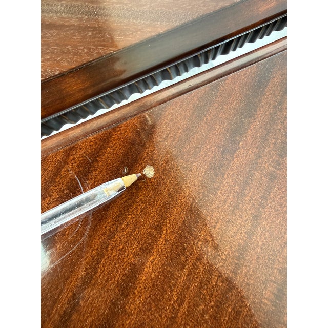 Pair of Vintage Georgian Style Mahogany Wooden Nightstands With Carved Claw Feet For Sale - Image 15 of 17